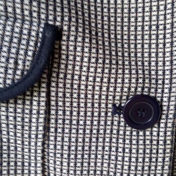 Ann Taylor Loft Cropped Suit Blazer - Picture 5 of 5